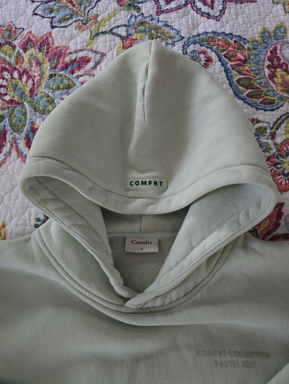 Set Of Comfort Collection Pastel Mint Jogger Pants & Hoodie - Picture 10 of 11